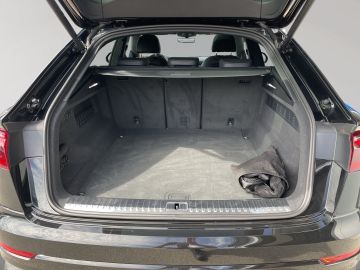 Audi Q8 - 9