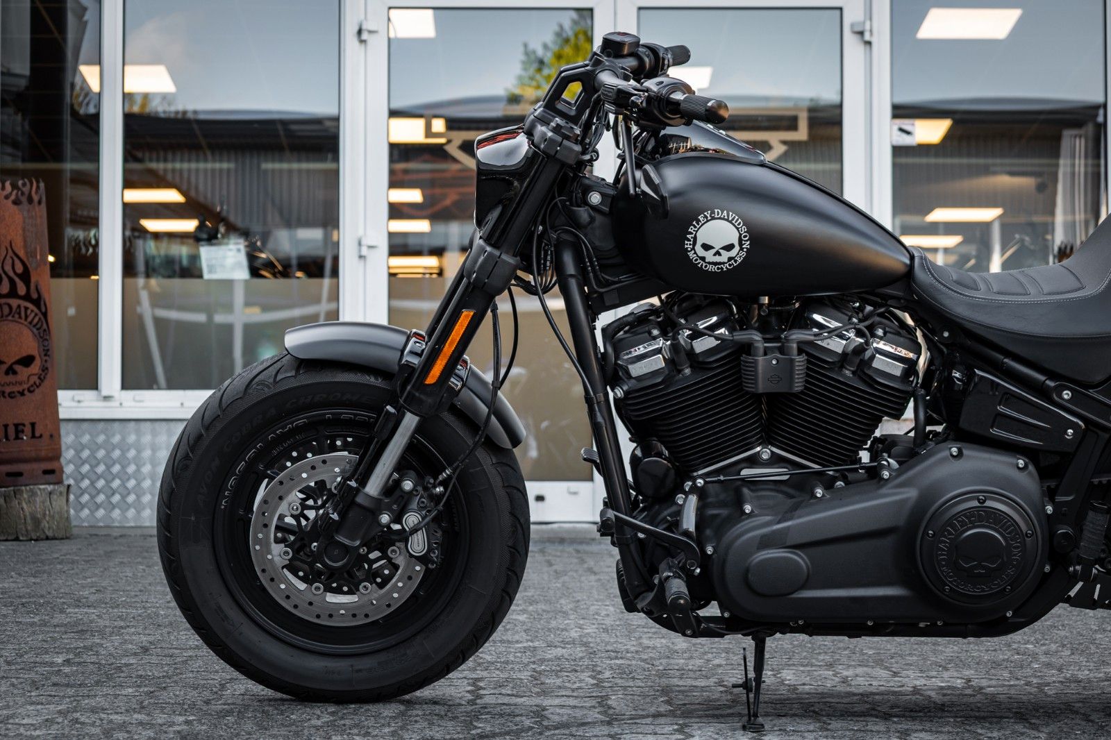 Fahrzeugabbildung Harley-Davidson FXFBS FAT BOB 114 CUI SOFTAIL - Penzl - Avon