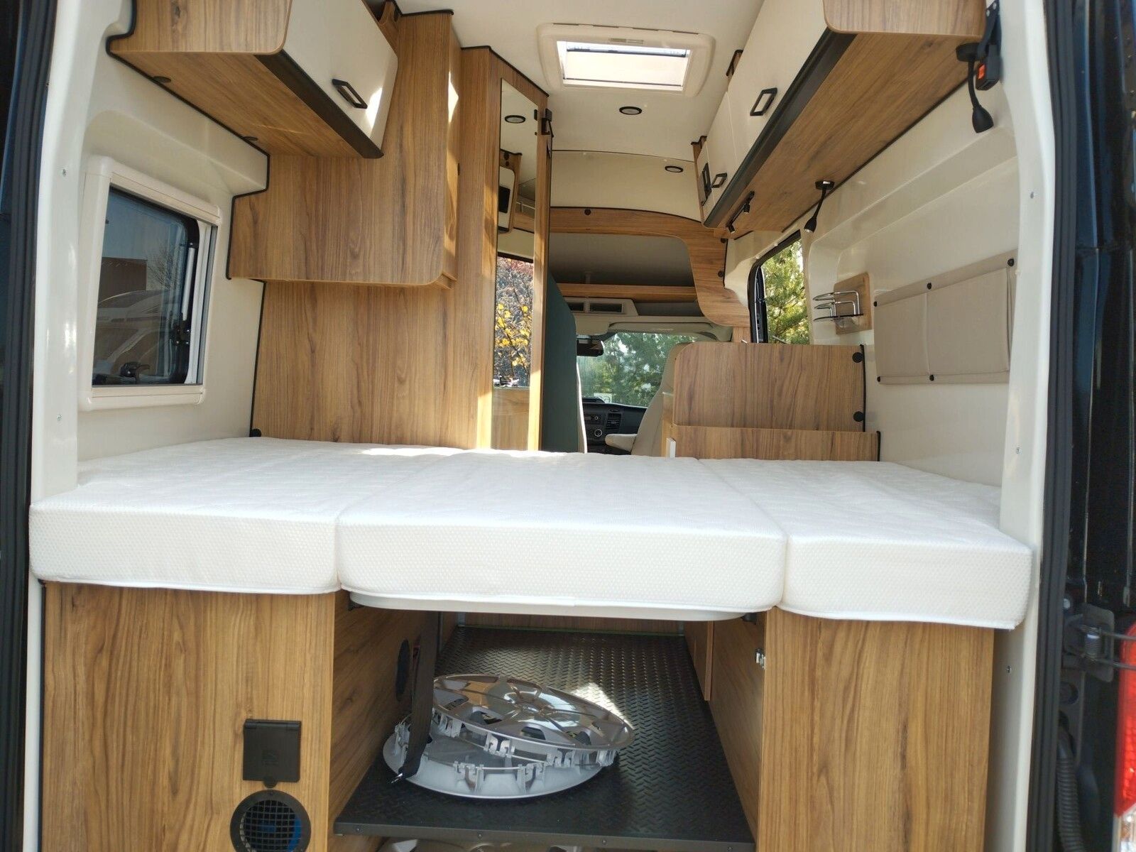 Fahrzeugabbildung Karmann Dexter 4x4 DE 560 AW Allrad 4x4, Rückfahrkamera