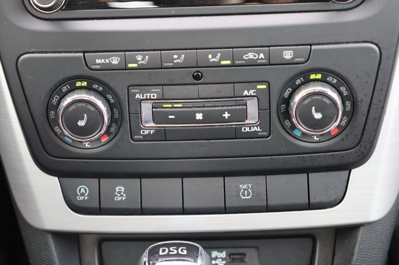 Fahrzeugabbildung SKODA Yeti 1.4 TSI Ambition *DSG *SHZ *PDC *Sunset