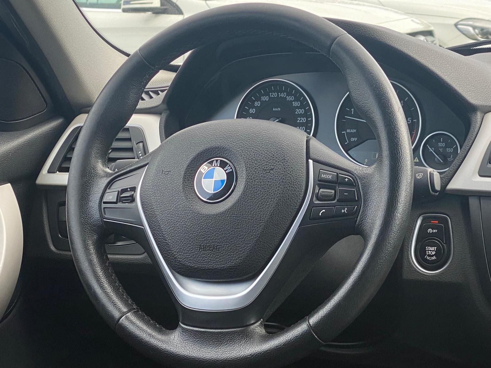 Fahrzeugabbildung BMW 335d xDrive Touring EU6 AHK