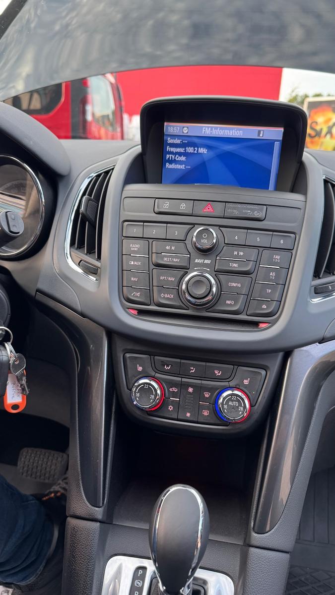 Opel Zafira Innovation/ACC Automatik/7Sitz navi kam
