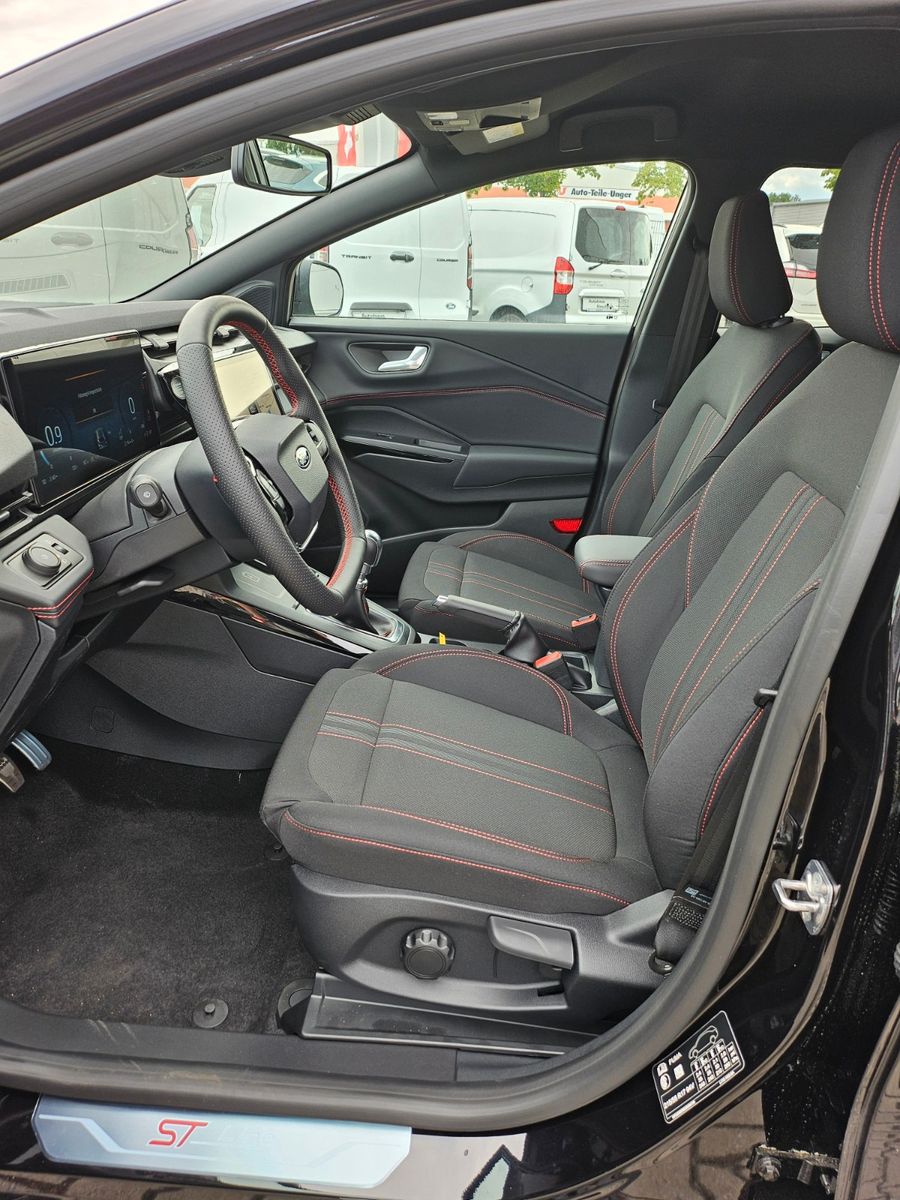 Fahrzeugabbildung Ford Puma ST-Line