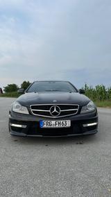 Mercedes-Benz C 63 AMG Coupé Autom. AMG - Mercedes-Benz C 63 AMG mit Benzin-Antrieb: Sportwagen, Automatik