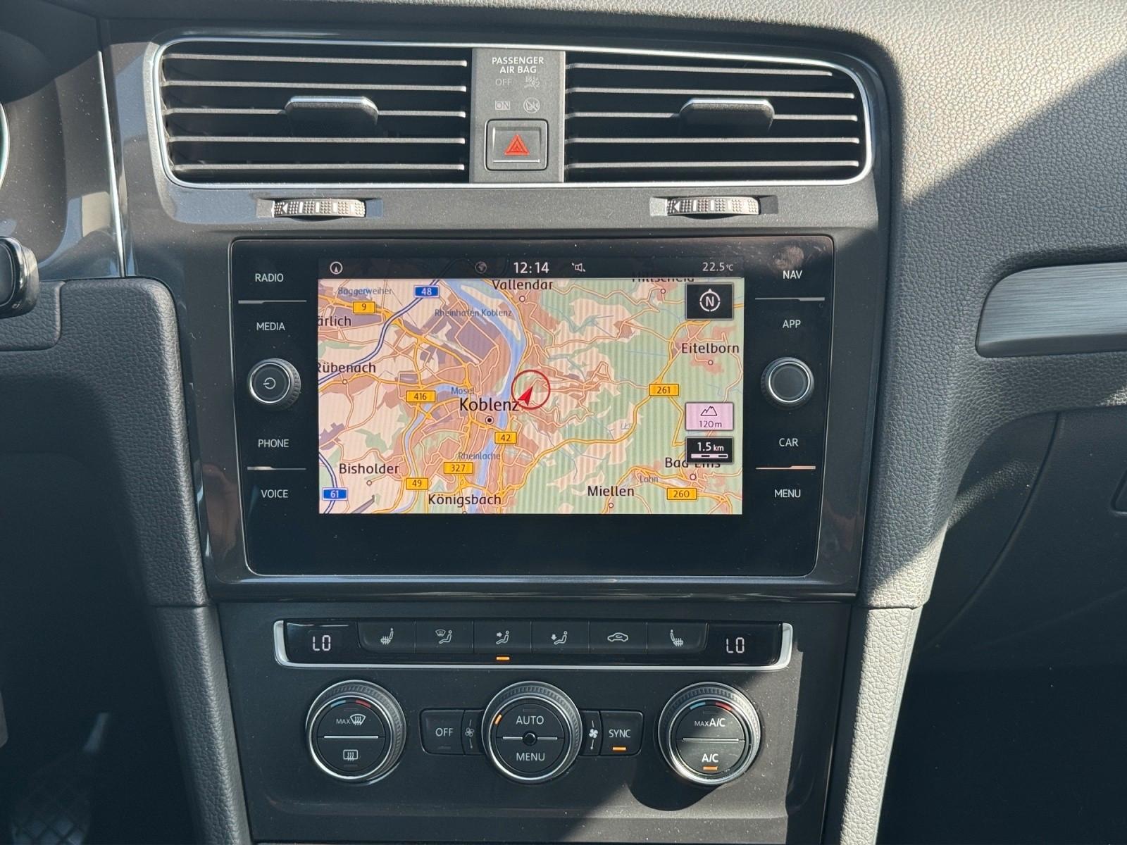 Volkswagen Golf VII Lim. Comfortline +Navi+Shz+