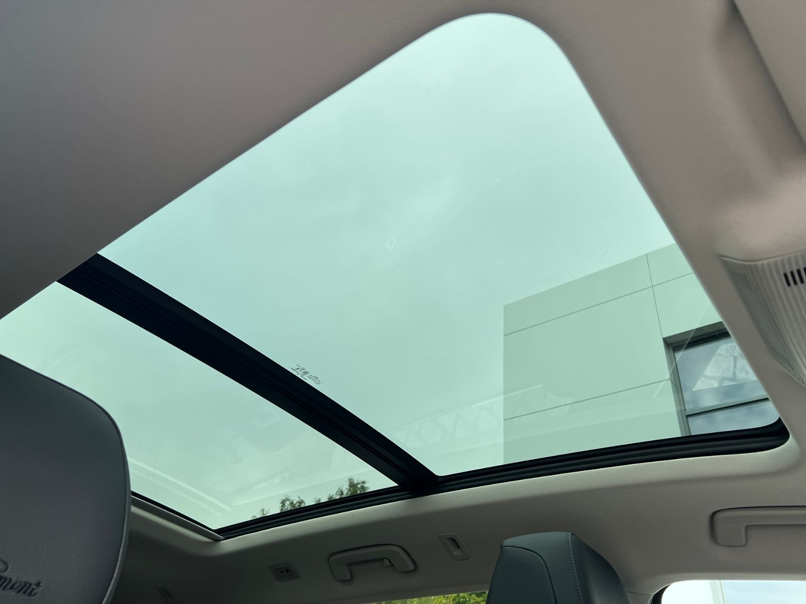 Fahrzeugabbildung SKODA Superb Combi L&K 2.0 TDI DSG 4x4 *AHK, Matrix-LE