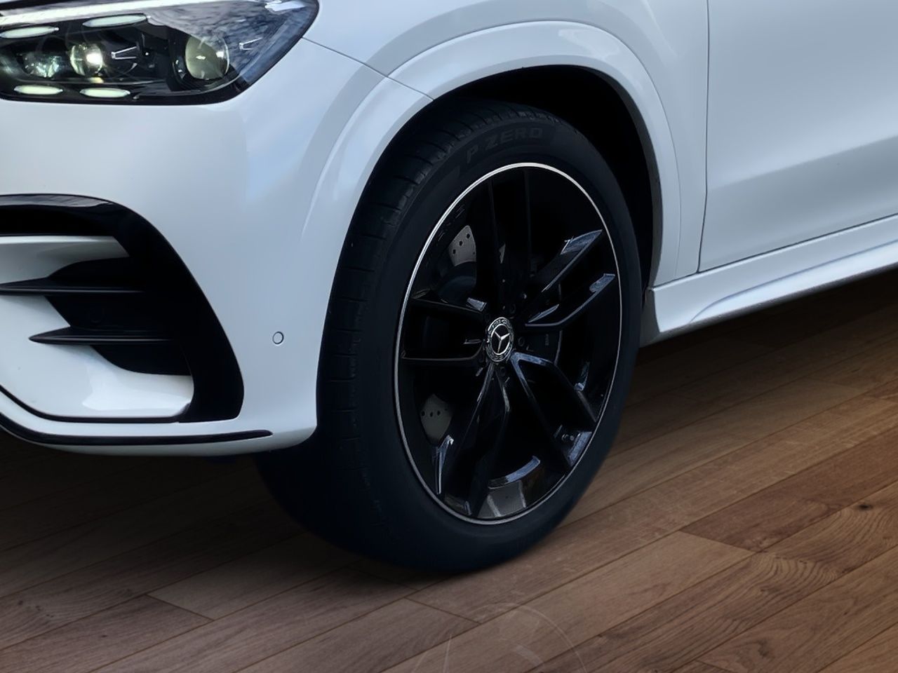 Fahrzeugabbildung Mercedes-Benz GLE 350 de 4M AMG AHK Night Airmatic Multibeam M