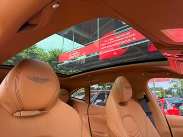 2020 Aston Martin DBX 缩略图 33