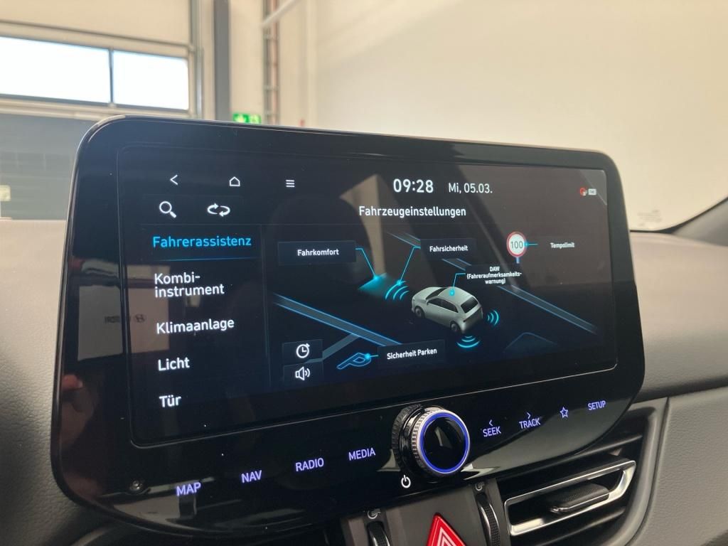 Fahrzeugabbildung Hyundai i30 Kombi 1.5 T-GDI 7-DCT N-Line Pano 2xKlima