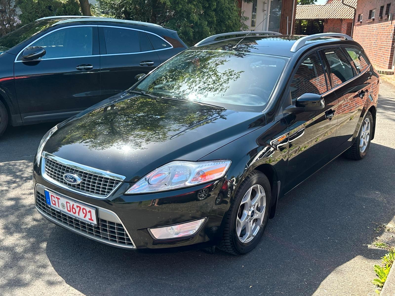 Ford Mondeo 2,0 TDCI Titanium - AHK - Navi