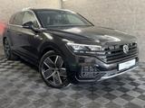 Volkswagen Touareg 3.0 TDI 4M R-Line ACC*Matrix*Pano*AHK* - Volkswagen Touareg mit Panoramadach