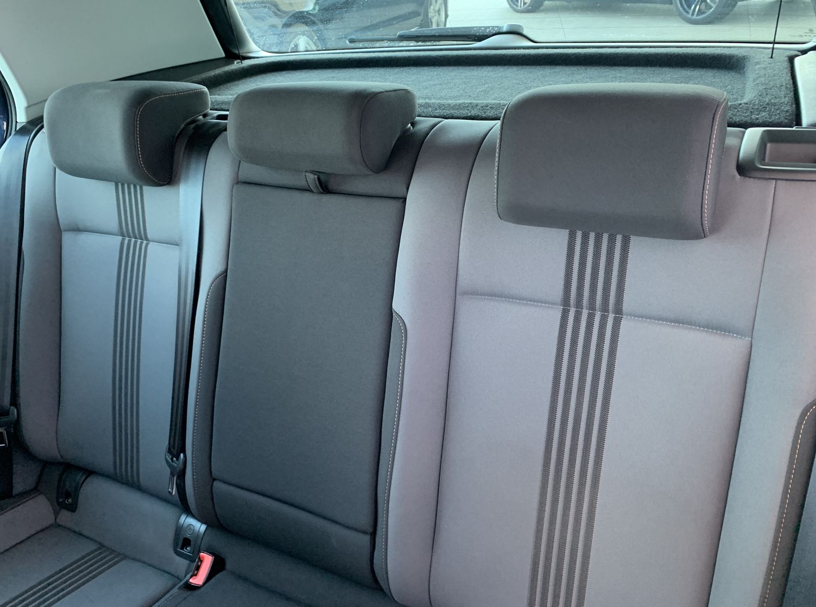 Fahrzeugabbildung Volkswagen Golf 1.2 TSI*Allstar*AHK*Tempomat*Navi*SHZ*PDC*