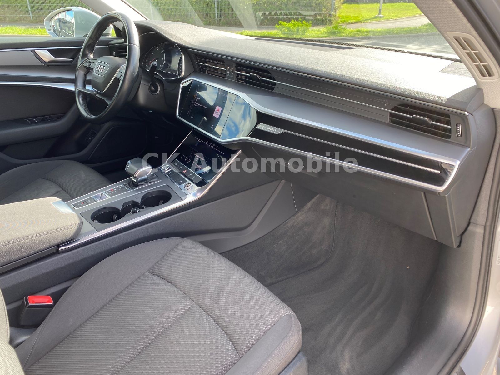 Fahrzeugabbildung Audi A6 Avant 45 TDI Quattro/Navi/Head-Up/LED/Kamera