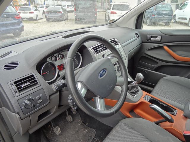 Fahrzeugabbildung Ford Kuga Trend/4x4/Klima/SitzH/AHK/Pano/