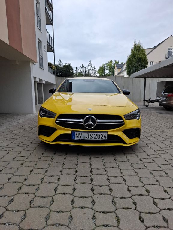 Mercedes-Benz CLA 35 AMG Shooting Brake