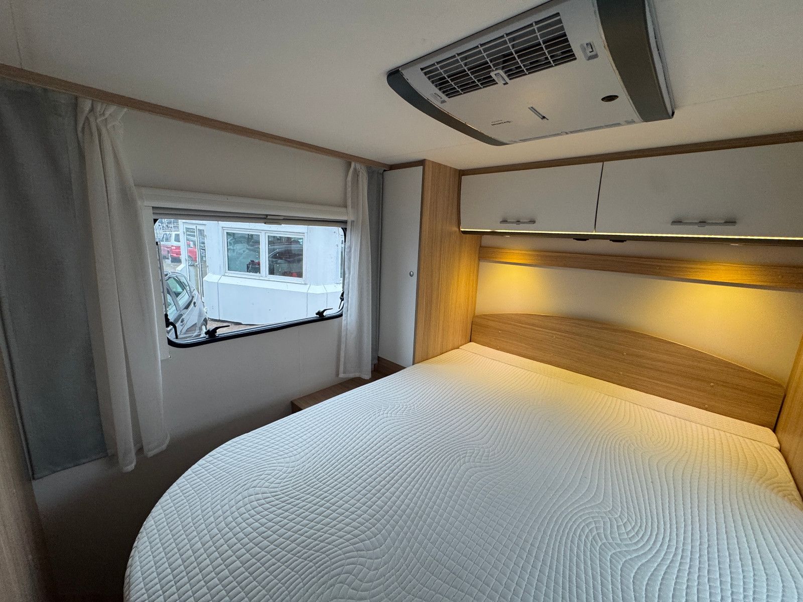 Fahrzeugabbildung Sunlight T69 L PANORAMA DACHKLIMA SAT NAVI QUEENSBETT WC+