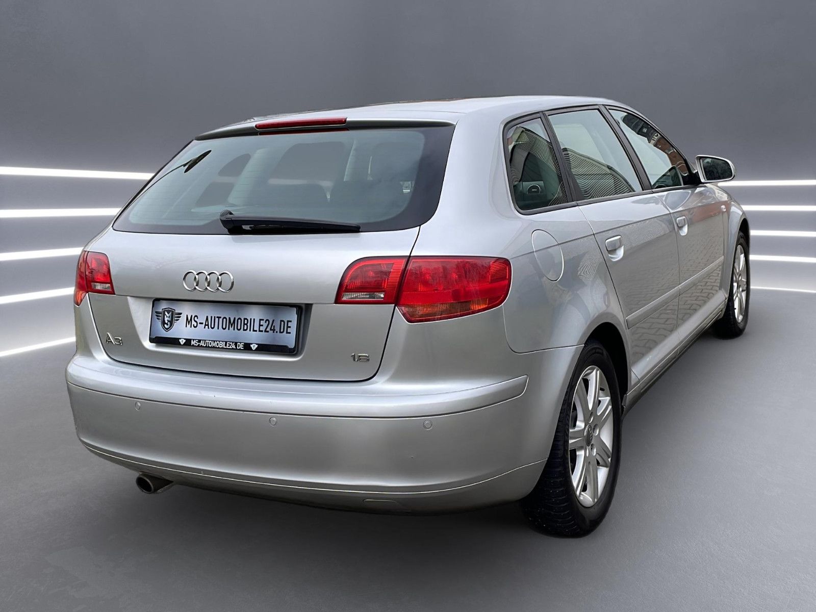 Fahrzeugabbildung Audi A3 Sportback 1.6 FSI Ambition/ Unfallfrei !!