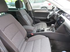 VW Passat Variant 2.0 TDI Business DSG LED Nav 17'' VW Passat Variant 2.0 TDI Business DSG LED Nav 17''