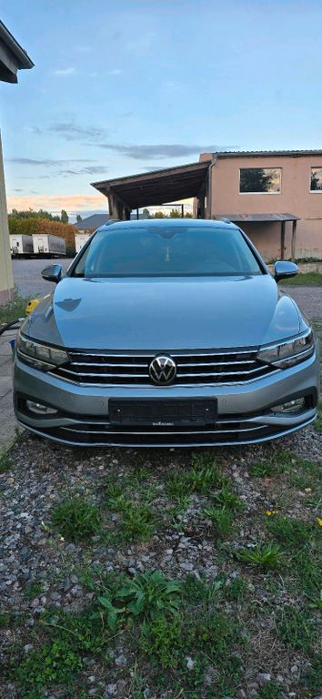 Image of Volkswagen Passat Variant