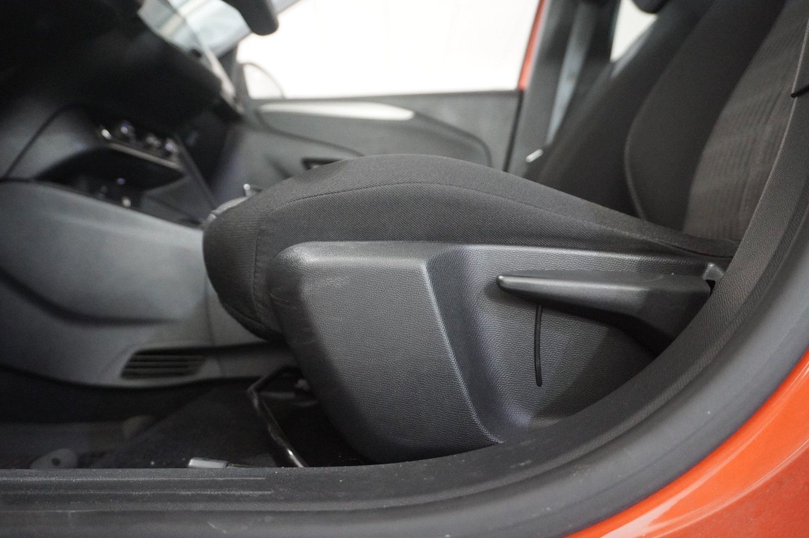 Fahrzeugabbildung Opel Corsa-e  EDITION 7,4kw/50kwh/Allwetter/ALU16"