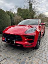 Porsche Macan GTS - rote Porsche Macan