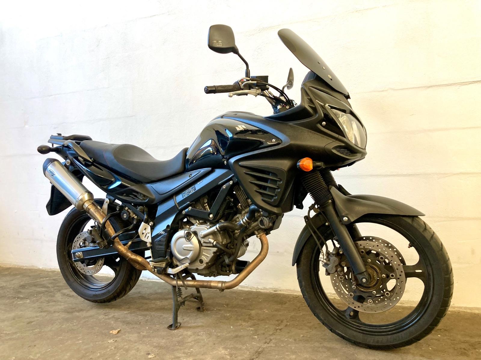 Suzuki DL650A V-STROM | SHARK | Topcase