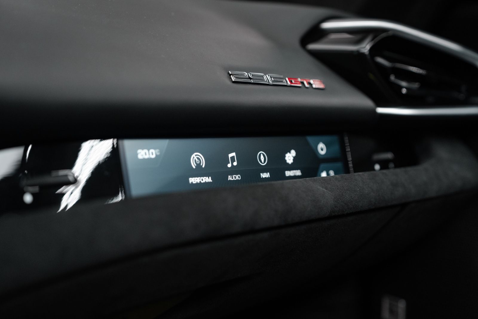 Fahrzeugabbildung Ferrari 296 GTS LIFT/PROD 25/BLANKO COC