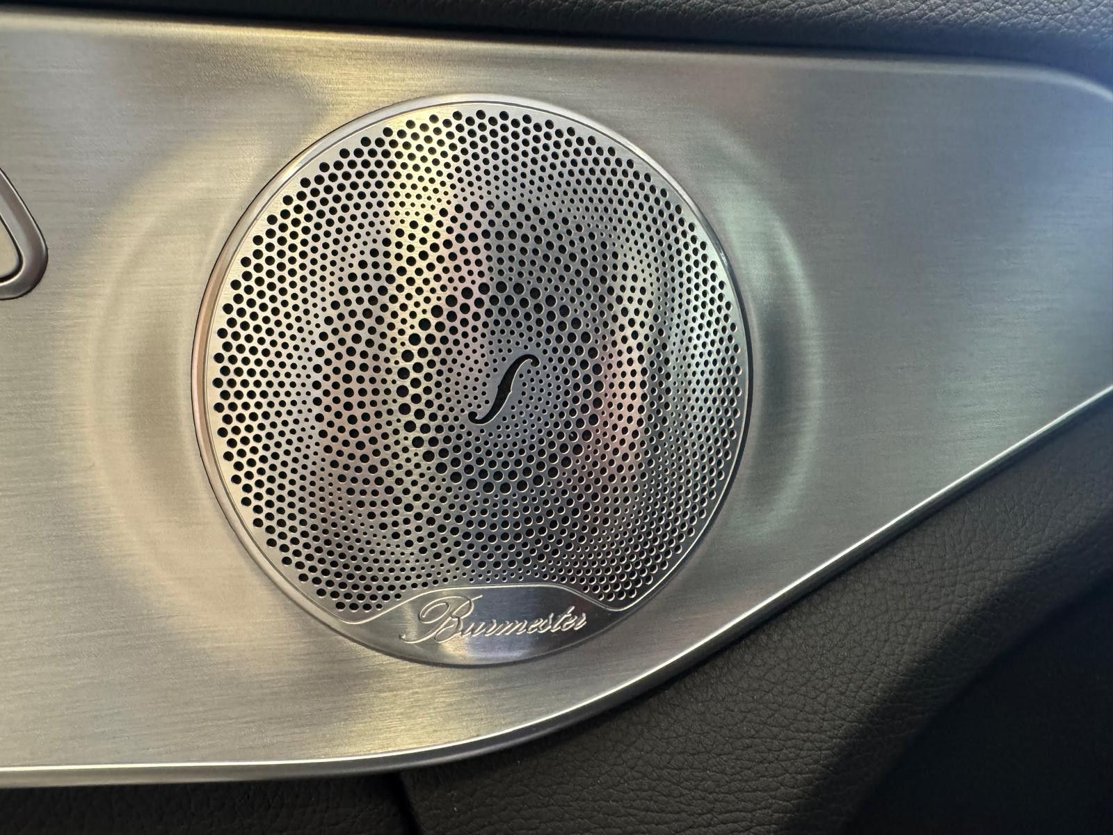 Fahrzeugabbildung Mercedes-Benz C 300 T-Modell/AMG LINE/PANORAMA/NAVI/BURMESTER