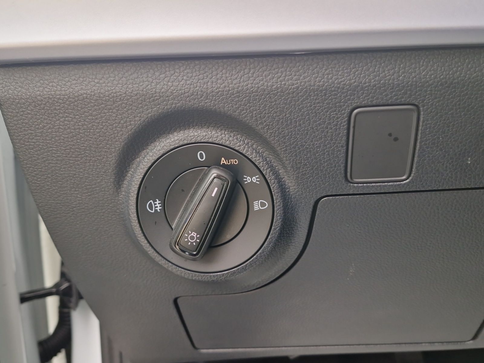 Fahrzeugabbildung SEAT Arona FR 1.0 TSI LED RFK ACC SH