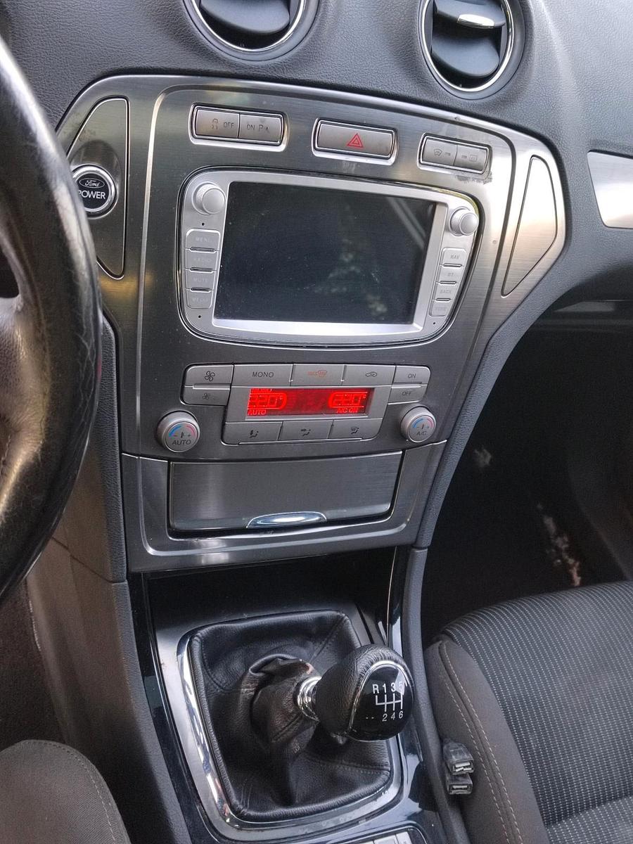 Ford Mondeo 2009 — photo 8