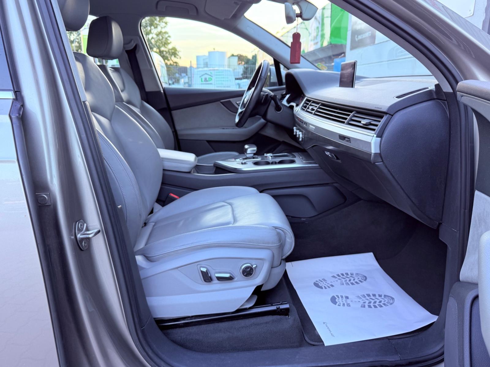 Audi Q7 3.0 TDI quattro, 7 Sitzer, NaVi,klima,top Zus