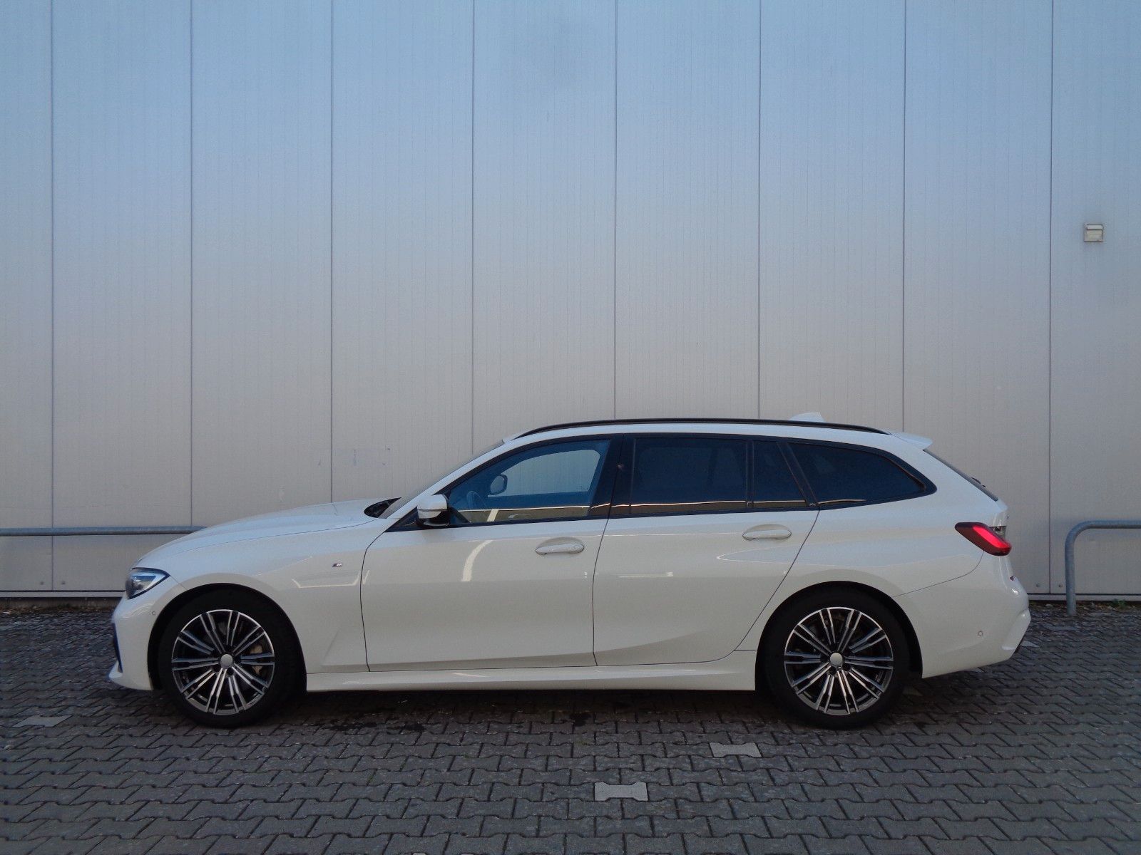 BMW 330dAut. xDrive Touring M Sport,elek Sitze,Leder