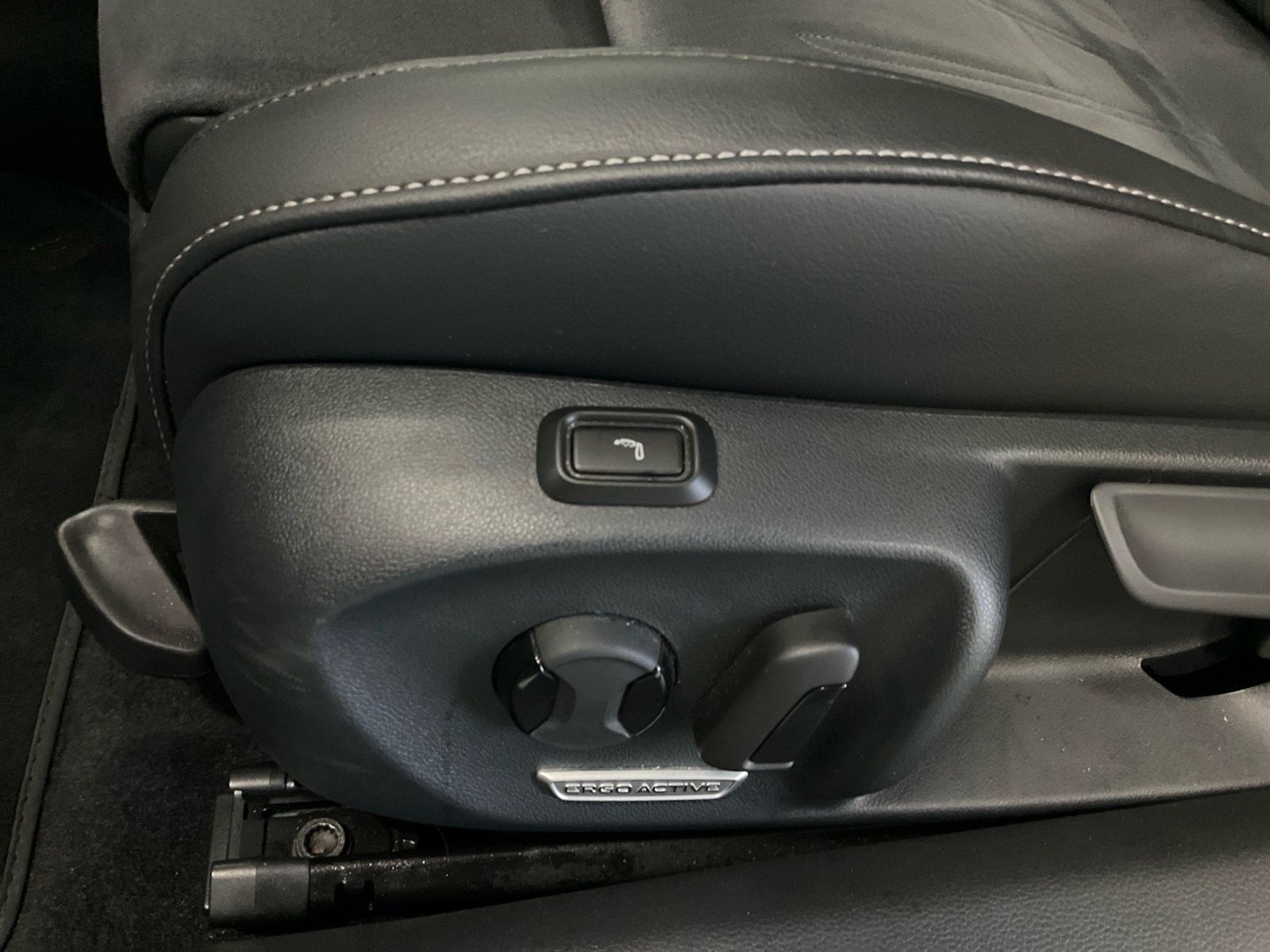 Volkswagen Passat Variant - Bild 20