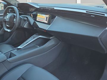 Peugeot 408 - 10