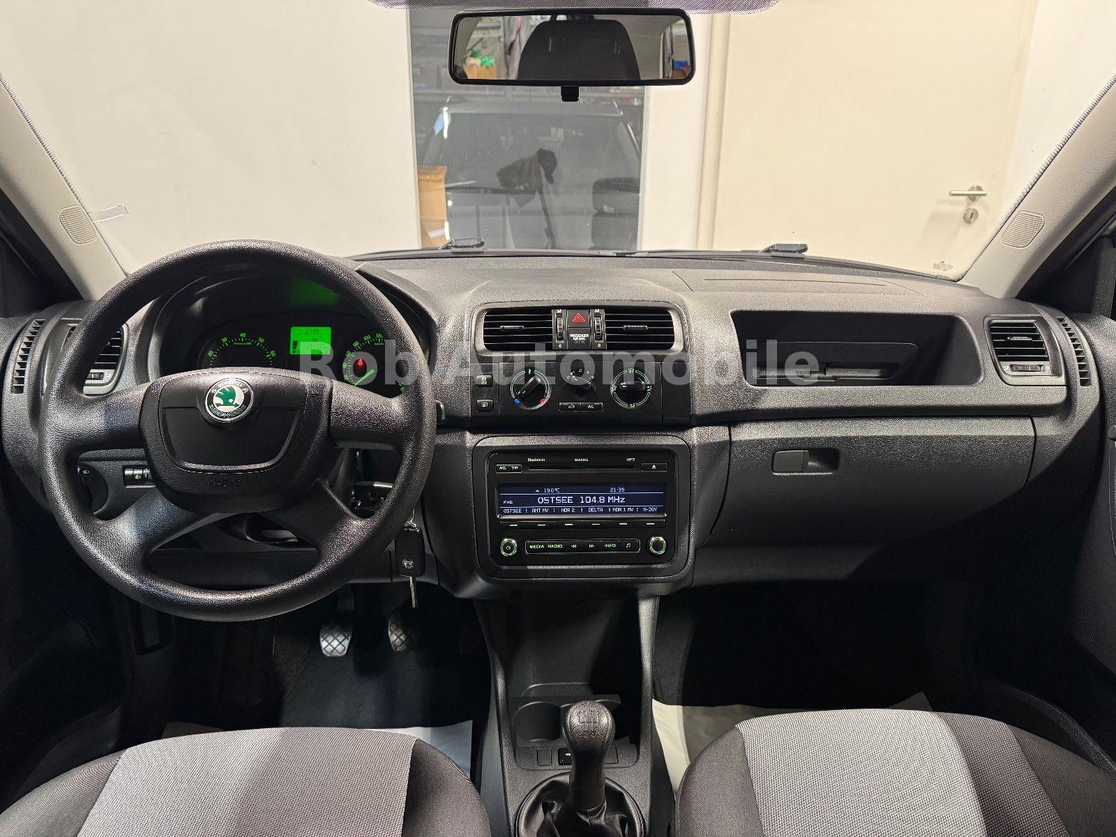 Skoda Fabia 2012 — photo 20