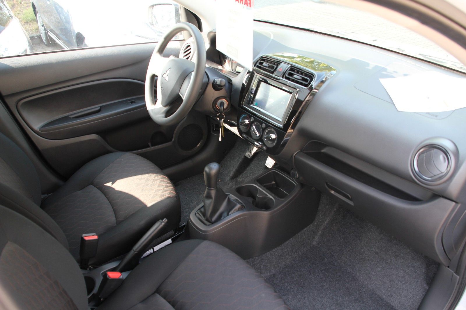 Fahrzeugabbildung Mitsubishi Space Star Select