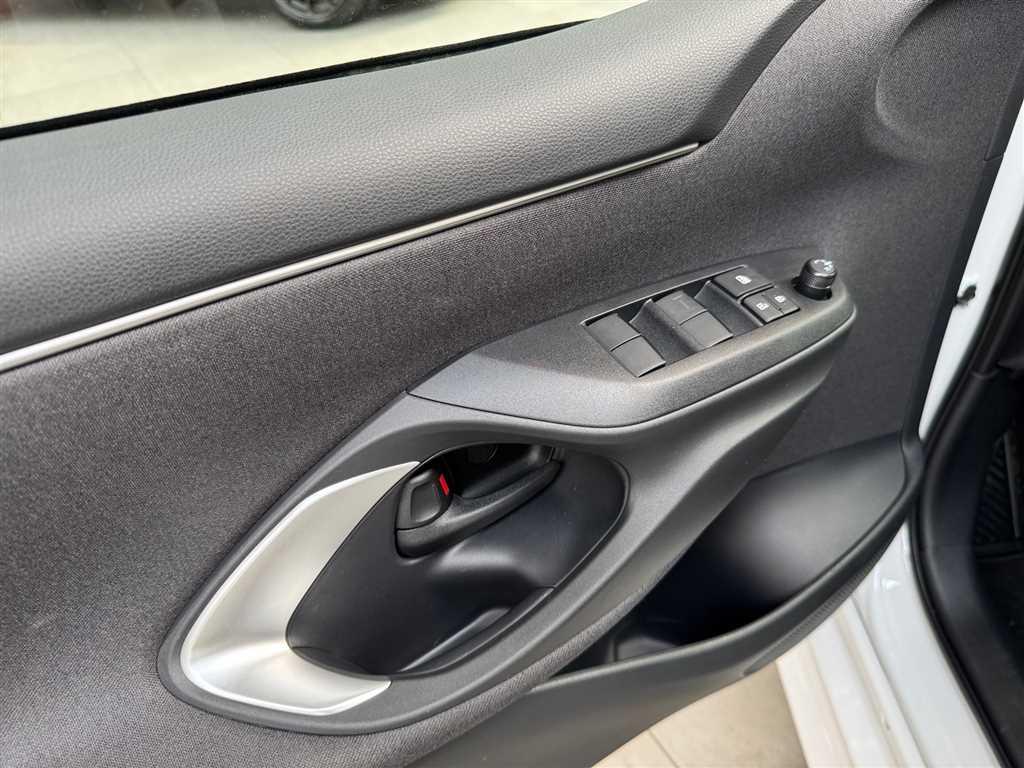 Mazda 2 Hybrid Centre-Line CVT mit Rückfahrkamera, Sit
