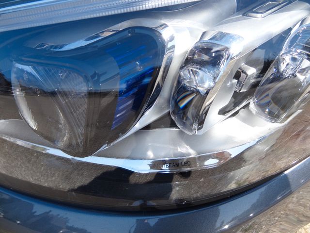 Fahrzeugabbildung Mercedes-Benz C 200 4Matic/2.Hd/Pano/AHK/Kam/Navi/77TKM/