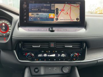 Nissan X-Trail Tekna 1.5VC-T 204PS AUTOMATIKLED