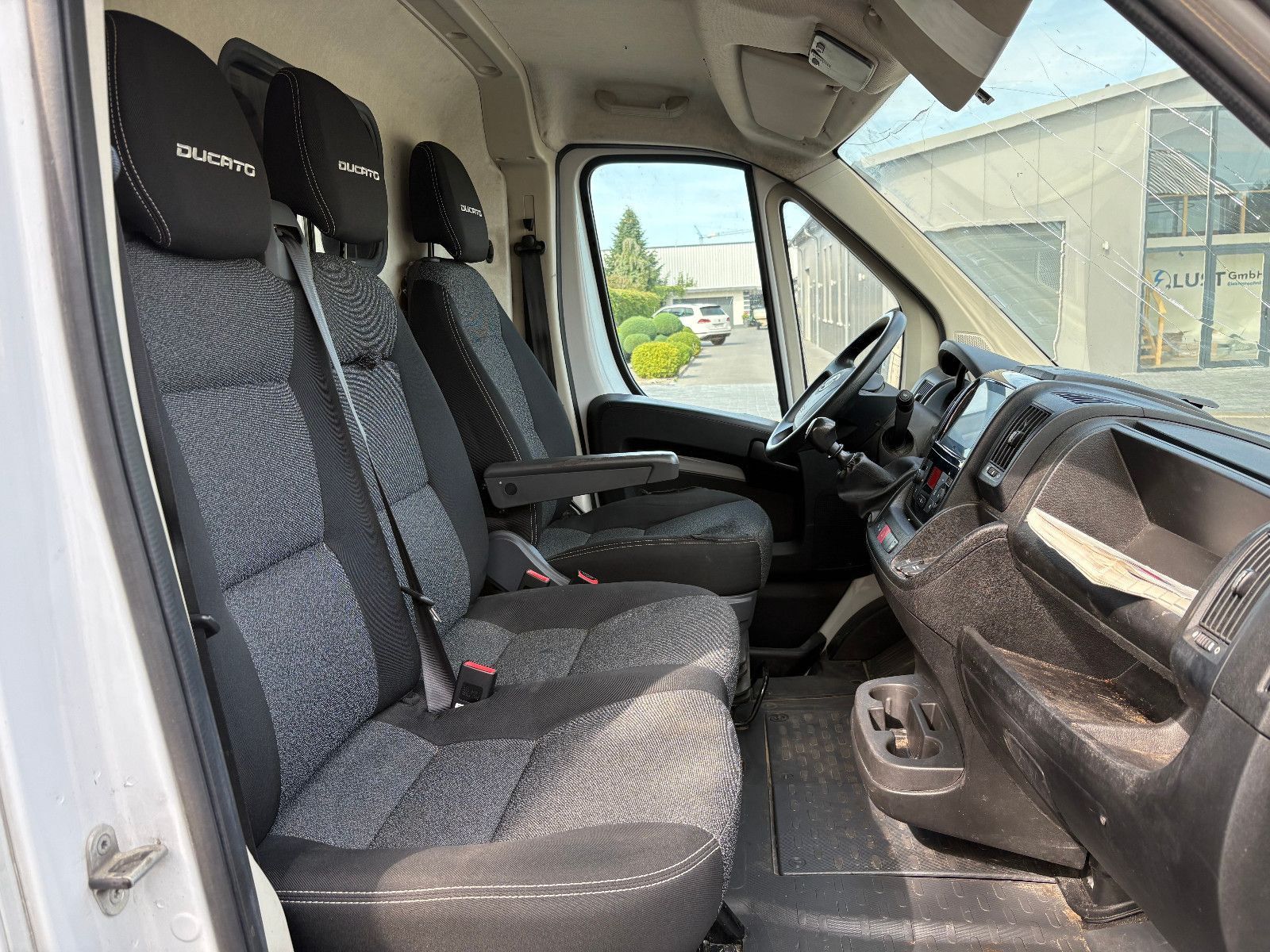 Fahrzeugabbildung Fiat  Ducato Maxi Grossr.-Kasten 35 140 L5H2 RS: 4035