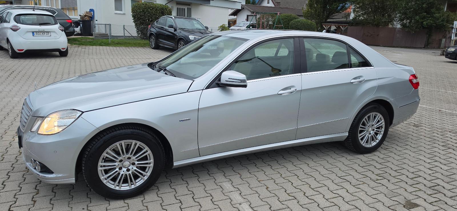 Mercedes-Benz E*250*CGI*Lim.*Elegance*Aut.*1.Hand*Leder*SHD*BC