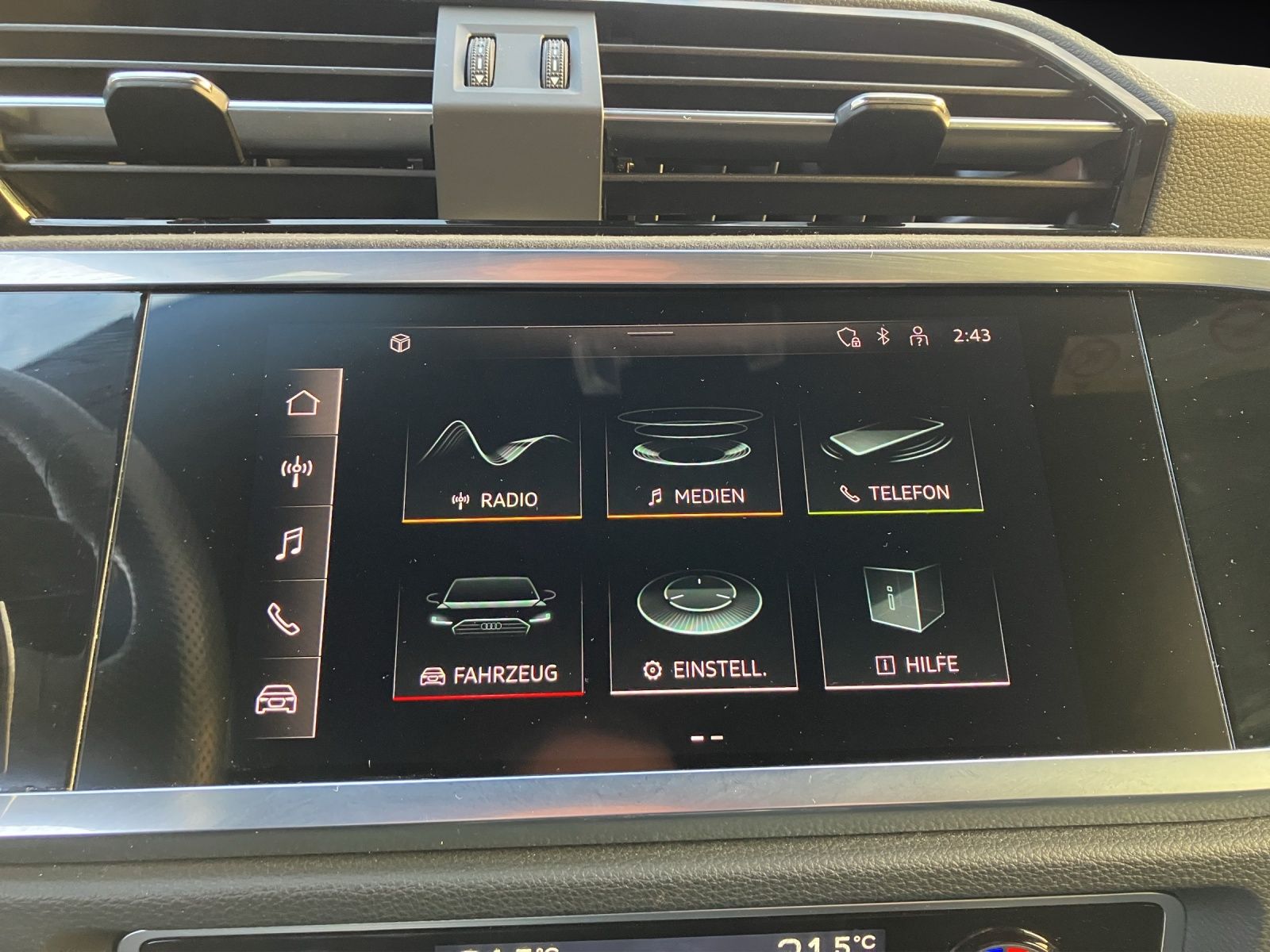 Fahrzeugabbildung Audi RS Q3 Sportback 2.5 TFSI quattro Matrix AHK AVC