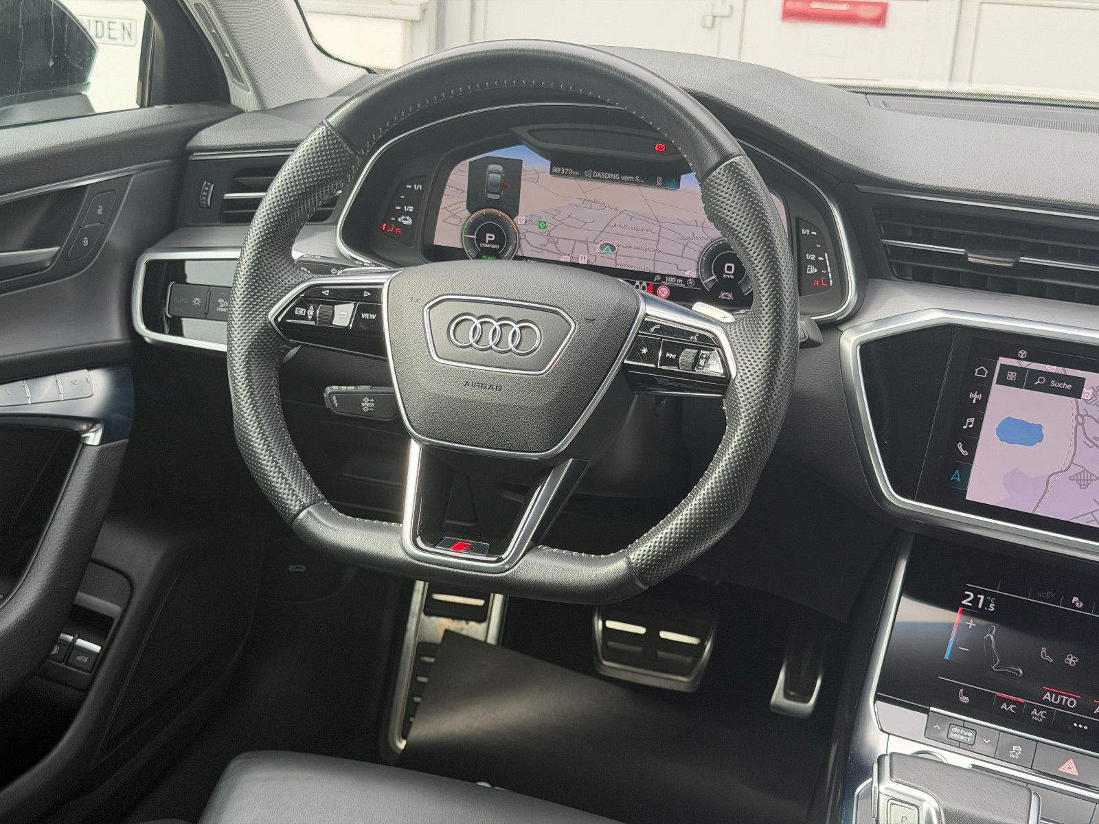 Fahrzeugabbildung Audi 55 TFSI e quattro S-Line/LEDER/Navi/LED/CarPlay/