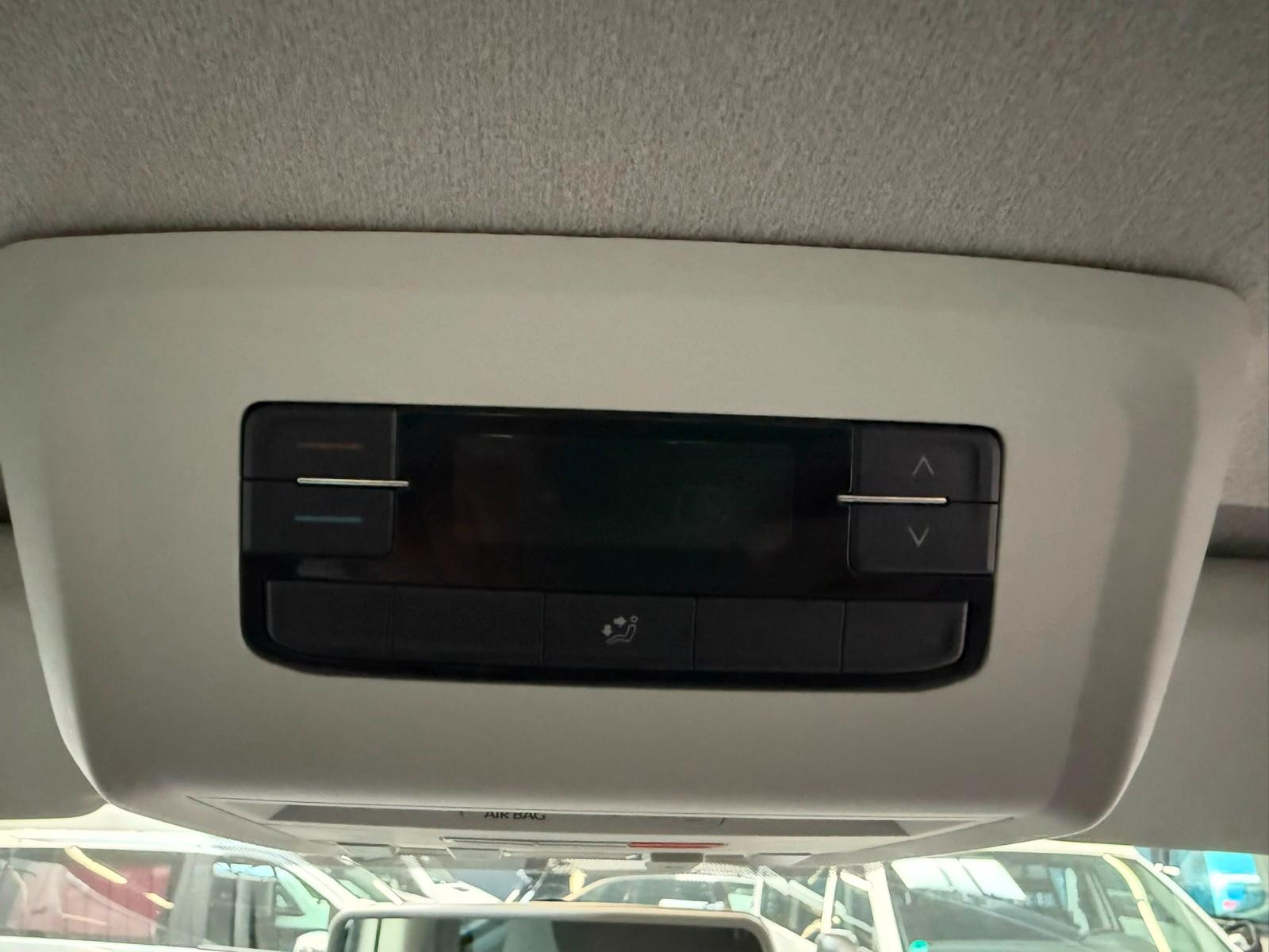 Volkswagen Caravelle T6.1 Kombi 9 Sitze Klima 2xPDC 2.Hand Unfallfrei, миниатюра 16