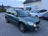 Skoda Yeti Active Plus Edition *2.HAND*AHK* - Skoda Yeti: Grün