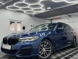 BMW 520 d xDrive M SPORT/STHZ/LED/ACC/AHK/AMBIENTE - BMW: Blau, Alcantara, Soundsystem, Kombi