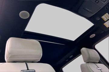 Ford F150 Lightning Platinum gr. Batterie im Vorlauf