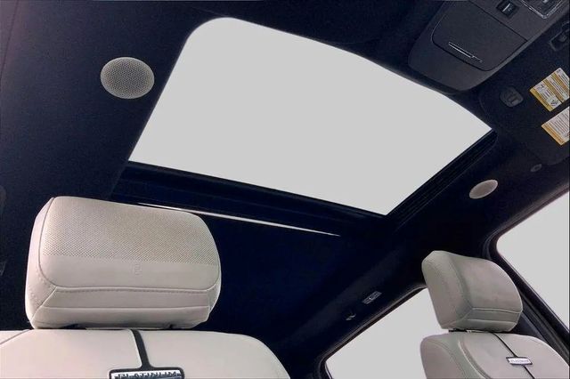 Ford F150 Lightning Platinum gr. Batterie im Vorlauf