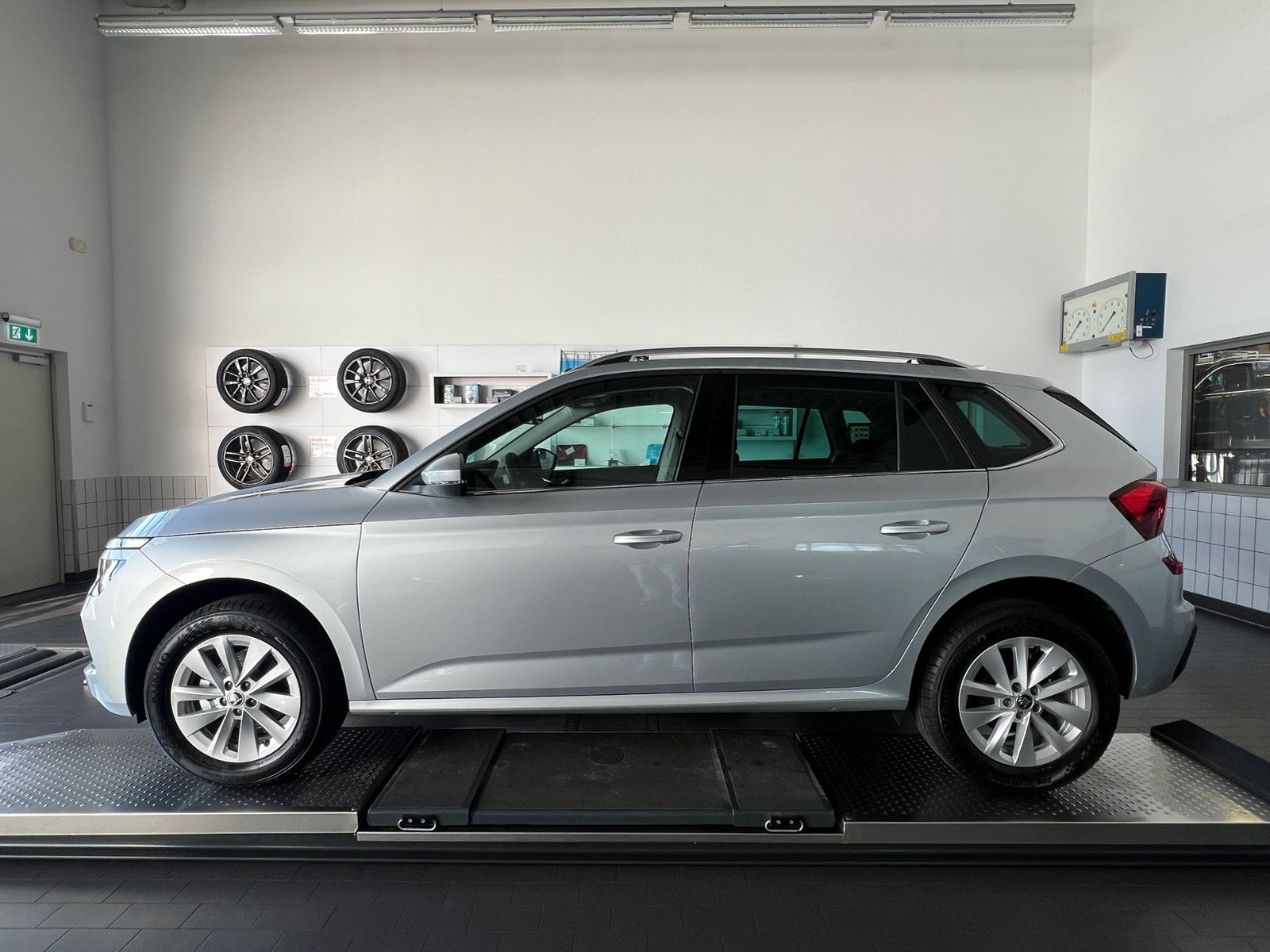 Fahrzeugabbildung SKODA Kamiq Selection 1.0 TSI DSG *LED, ACC, SmartLink