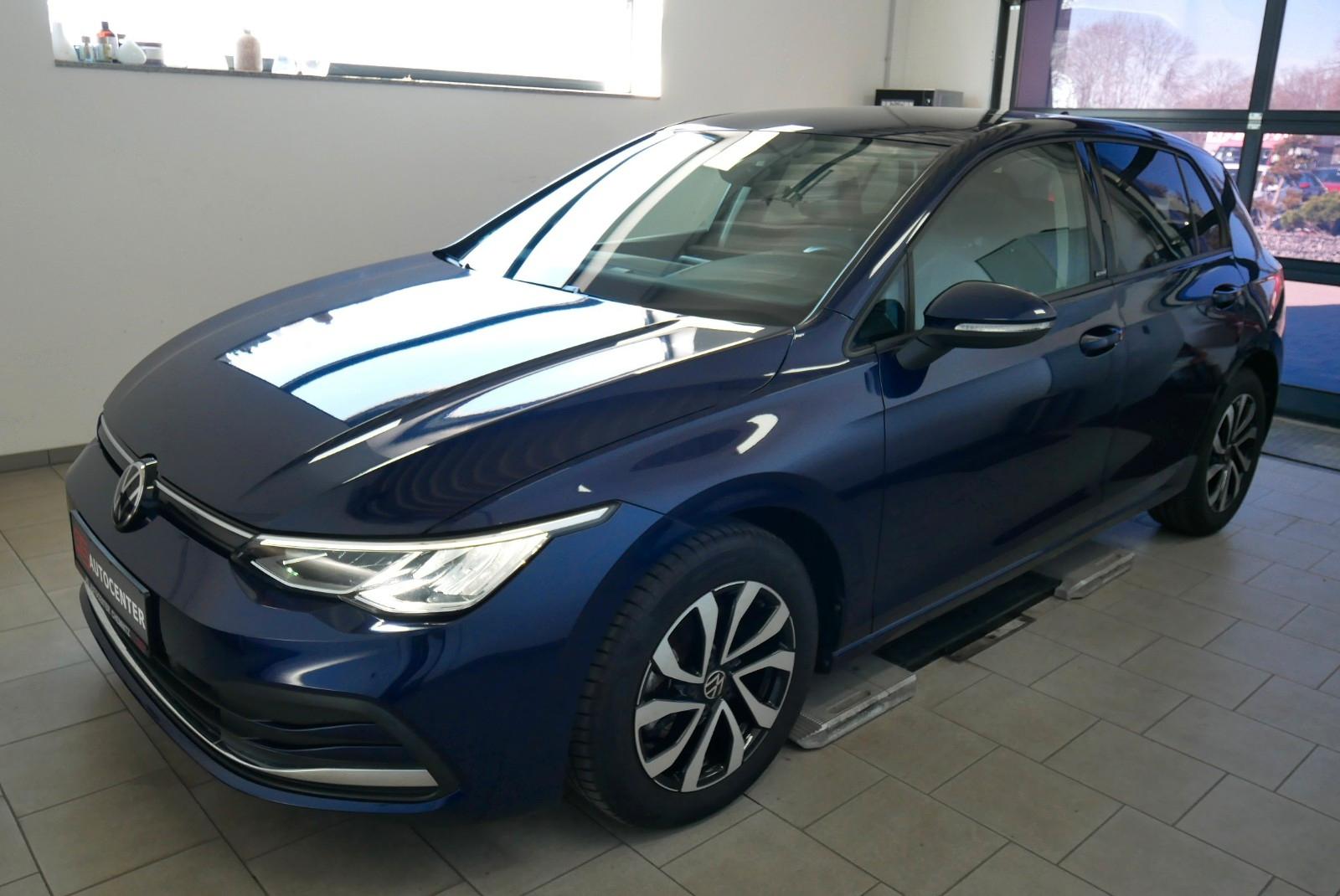 Volkswagen Golf VIII Lim. 1.5 TSI Active LED ACC Totwinkel